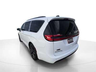 2025 Chrysler Pacifica, $36777. Photo 6