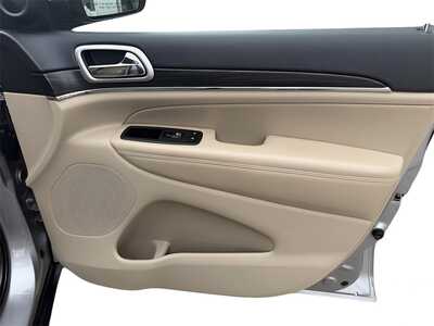 2020 Jeep Grand Cherokee, $18999. Photo 8