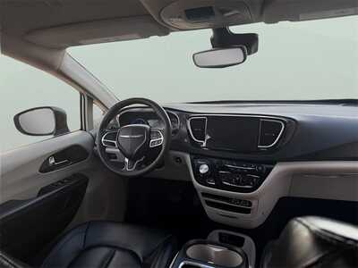 2023 Chrysler Pacifica, $26435. Photo 12