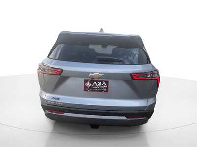 2026 Chevrolet Equinox, $31740. Photo 5