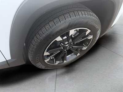 2026 Chevrolet Equinox, $41035. Photo 8