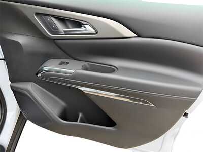 2026 Chevrolet Traverse, $49300. Photo 11