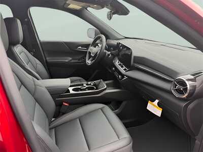 2026 Chevrolet Equinox, $35340. Photo 10