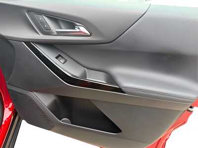 2026 Chevrolet Equinox, $35340. Photo 11