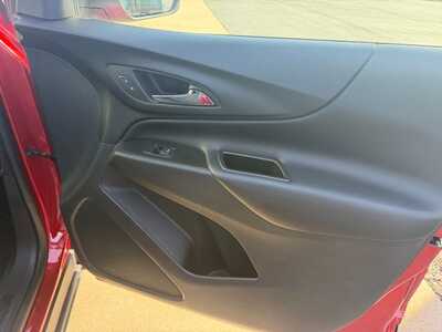 2023 Chevrolet Equinox, $24999. Photo 11