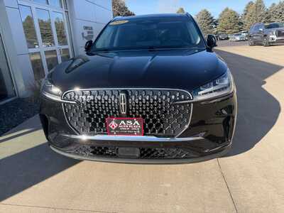 2025 Lincoln Aviator, $64555. Photo 5