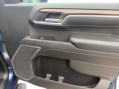 2022 Chevrolet 1500 Crew Cab, $33999. Photo 10