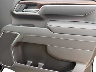 2026 Chevrolet 3500 Crew Cab, $75180. Photo 11