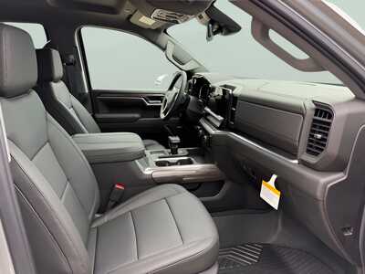 2026 Chevrolet 1500 Crew Cab, $59434. Photo 9