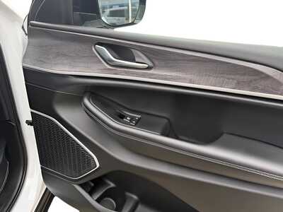 2022 Jeep Grand Cherokee L, $0. Photo 9