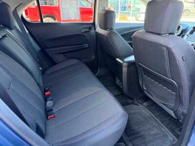 2017 Chevrolet Equinox, $0. Photo 10