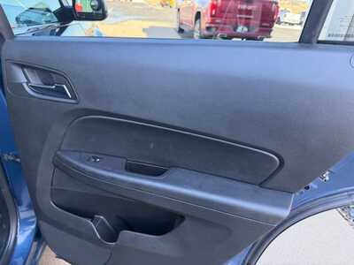 2017 Chevrolet Equinox, $0. Photo 11