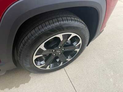 2026 Chevrolet Equinox, $36885. Photo 10