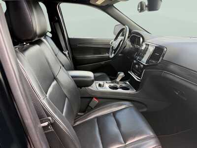 2019 Jeep Grand Cherokee, $20629. Photo 10