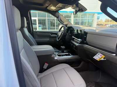 2026 Chevrolet 1500 Crew Cab, $60787. Photo 11