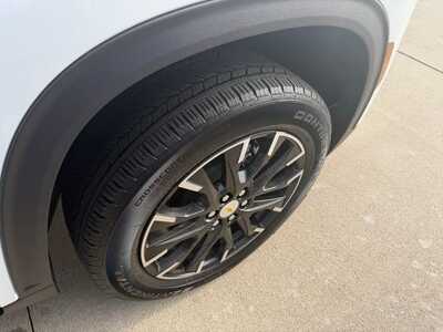 2026 Chevrolet Traverse, $50244. Photo 10