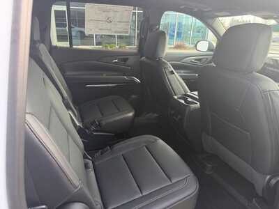 2026 Chevrolet Traverse, $50244. Photo 11