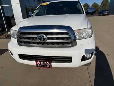 2017 Toyota Sequoia, $0. Photo 3