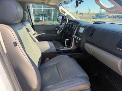 2017 Toyota Sequoia, $0. Photo 8