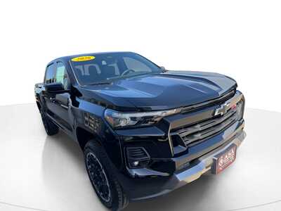 2026 Chevrolet Colorado Crew Cab, $47764. Photo 3