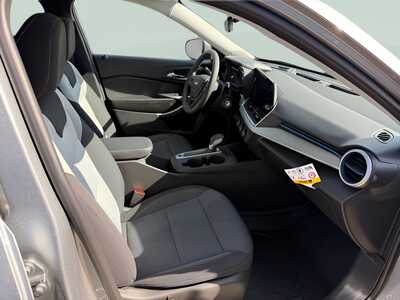 2026 Chevrolet Trax, $25280. Photo 11