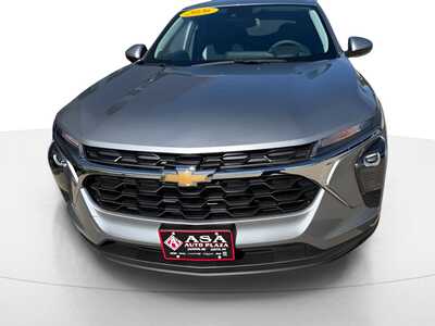 2026 Chevrolet Trax, $25280. Photo 2