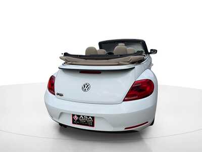 2015 Volkswagen Beetle, $21755. Photo 5