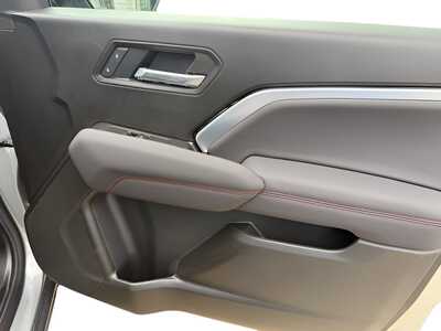 2026 Chevrolet Colorado Crew Cab, $48115. Photo 8