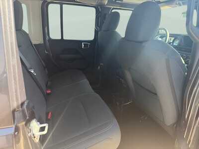 2025 Jeep Wrangler, $0. Photo 12