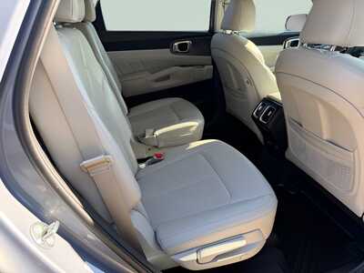 2023 Kia Sorento, $27788. Photo 10