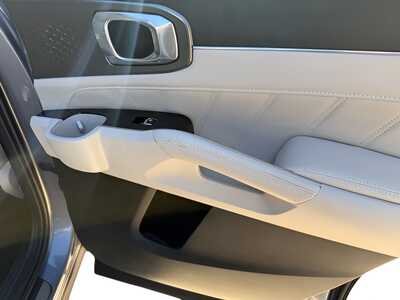 2023 Kia Sorento, $27788. Photo 11