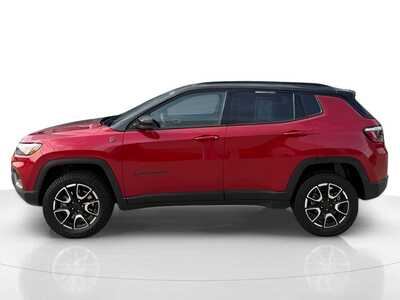 2025 Jeep Compass, $0. Photo 7