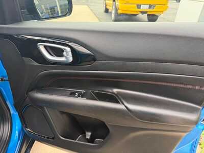 2025 Jeep Compass, $0. Photo 7