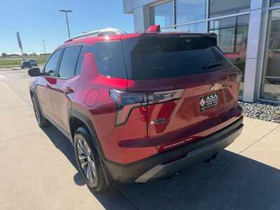 2025 Chevrolet Equinox, $28884. Photo 9