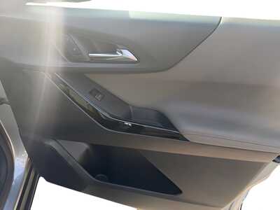2026 Chevrolet Equinox, $34845. Photo 7