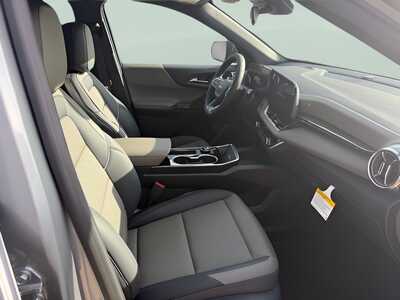 2026 Chevrolet Equinox, $34845. Photo 9