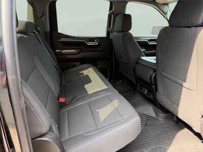 2025 Chevrolet 1500 Crew Cab, $37889. Photo 8