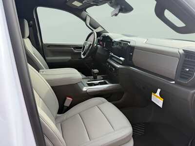 2026 Chevrolet 1500 Crew Cab, $69645. Photo 8