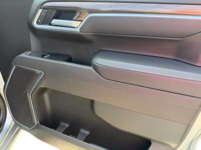 2026 Chevrolet 1500 Crew Cab, $46900. Photo 8