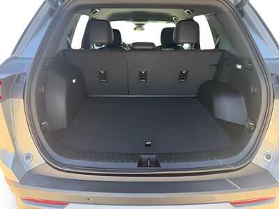 2027 Chevrolet Equinox, $35045. Photo 12