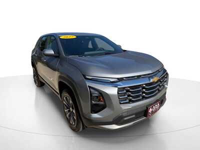 2027 Chevrolet Equinox, $35045. Photo 3