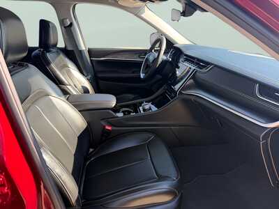 2023 Jeep Grand Cherokee L, $35567. Photo 9