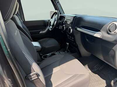 2017 Jeep Wrangler Unlimited, $20597. Photo 11