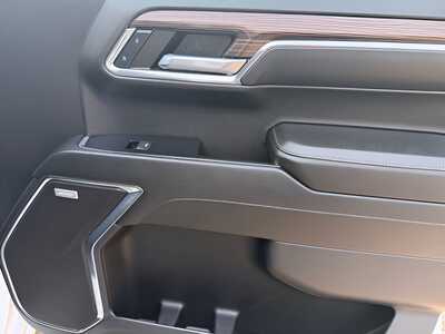 2024 Chevrolet 1500 Crew Cab, $45777. Photo 11