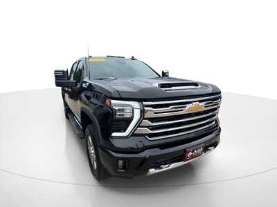2026 Chevrolet 3500 Crew Cab, $86705. Photo 3