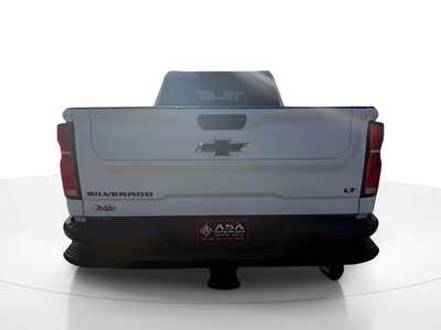 2026 Chevrolet 3500 Crew Cab, $76865. Photo 5