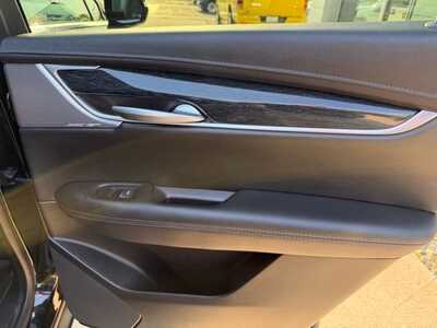 2023 Cadillac XT5, $0. Photo 10