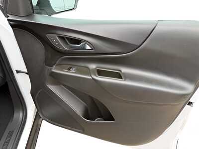 2023 Chevrolet Equinox, $23955. Photo 9
