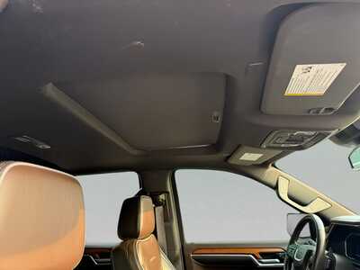 2022 GMC 1500 Crew Cab, $49055. Photo 10