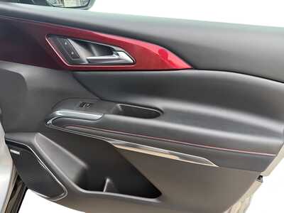 2026 Chevrolet Traverse, $54989. Photo 10